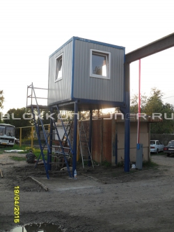 Вагончик для охраны с лестницей в Ильском